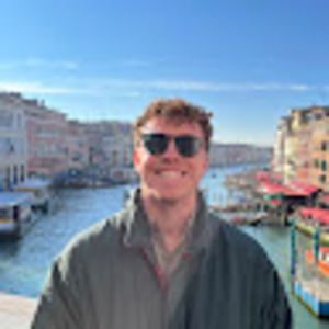 Meet your Posher, Pierce